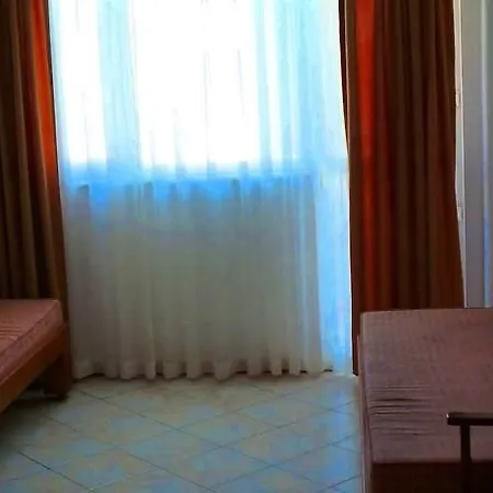 Otel Blue Lagoon 2*